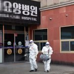 소독 작업하는 보건소 방역팀